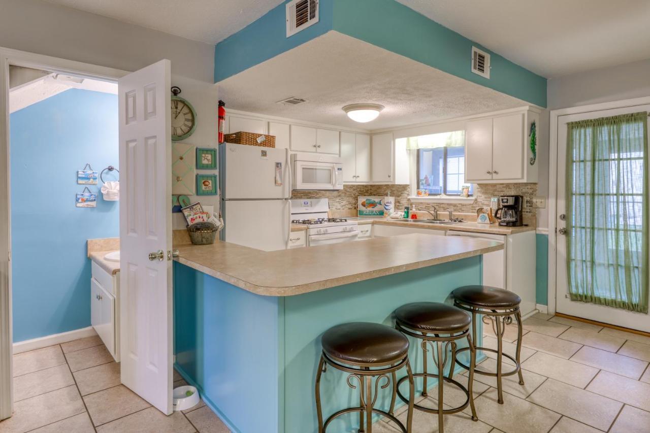 Gulf Highland: 149 Robin Ln
